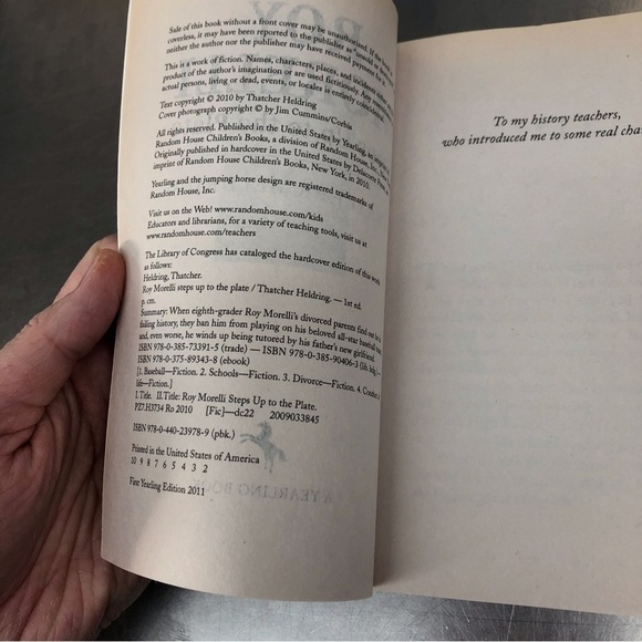 Roy Morelli Steps Up to the Plate, by: Thatcher Heldring, paperback book - Picture 2 of 6